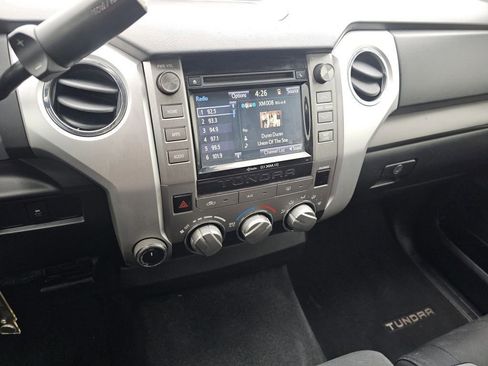 Used 2015 Toyota Tundra SR5 w/ TRD Off Road Package AWD/4WD image 31