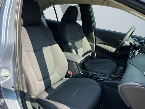 Used 2022 Toyota Corolla LE FWD image 16