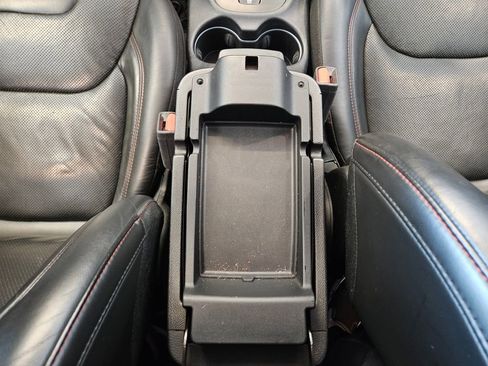 Used 2018 Jeep Cherokee Trailhawk w/ Quick Order Package 27L image 21