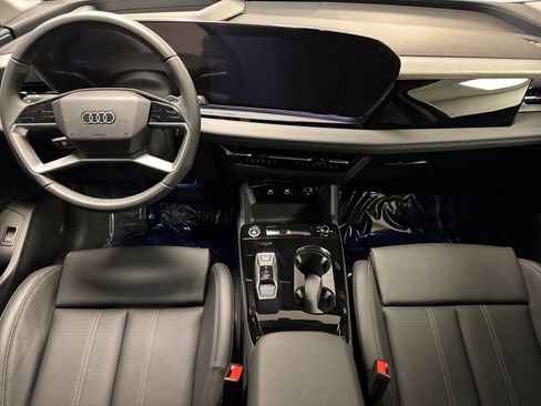 New 2025 Audi Q6 e-tron Premium Plus image 12