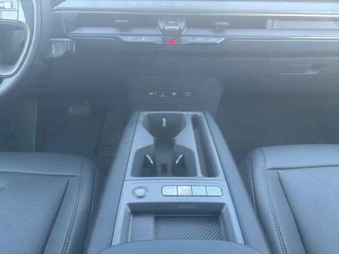 New 2026 Kia EV9 Wind image 11