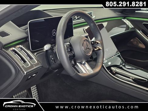 Used 2024 Mercedes-Benz S 63 AMG S w/ Carbon Fiber Exterior Package image 29