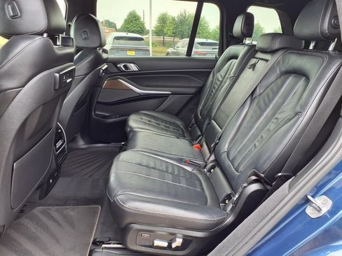 Used 2020 BMW X7 xDrive40i w/ M Sport Package AWD/4WD image 25