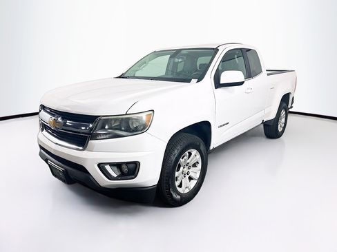 Used 2018 Chevrolet Colorado LT w/ LT Convenience Package RWD image 3