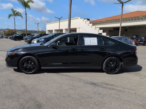 Used 2025 Honda Accord SE image 2