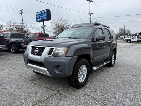 Used 2015 Nissan Xterra S w/ Value Package image 1