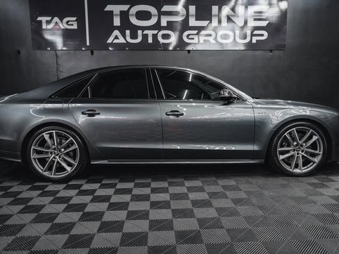 Used 2017 Audi S8 Plus AWD/4WD image 19