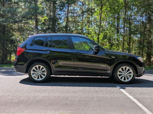 Used 2017 BMW X3 sDrive28i RWD image 9