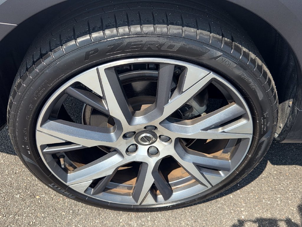 Used 2025 Volvo V90 B6 Cross Country Ultra w/ Protection Package Premier AWD/4WD image 9