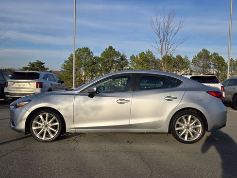 Used 2017 MAZDA MAZDA3 Touring image 7