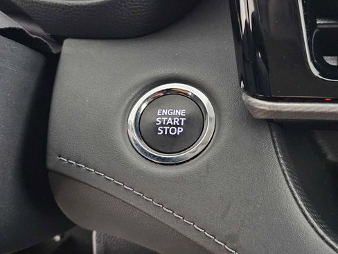 Used 2023 Toyota Highlander Platinum image 29