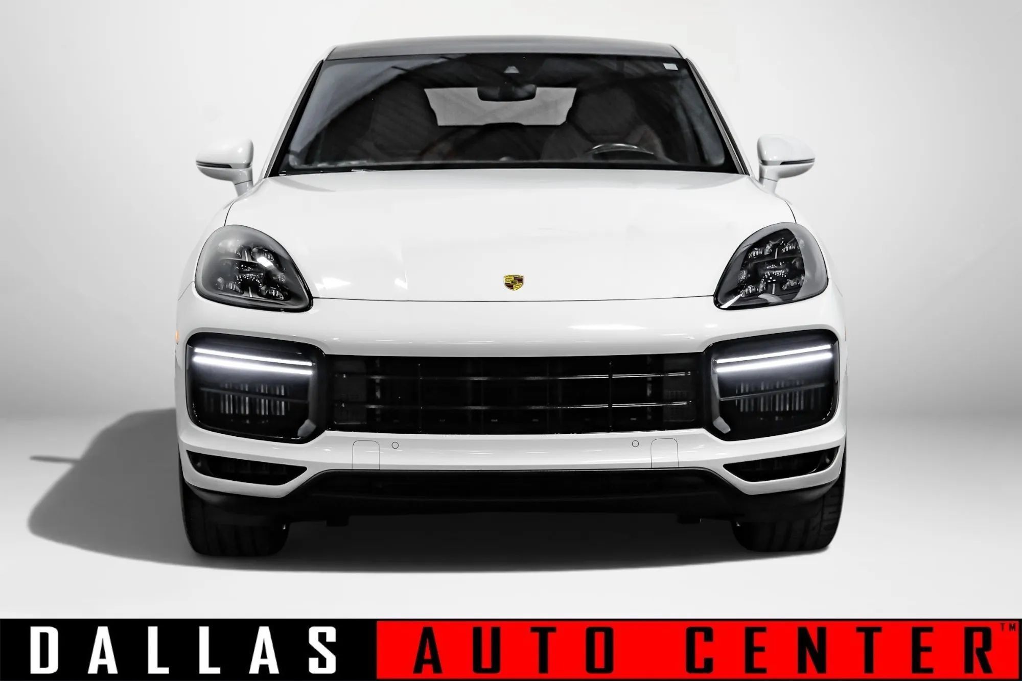 Used 2021 Porsche Cayenne Turbo AWD/4WD image 2