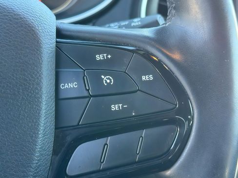 Used 2021 Jeep Cherokee Altitude image 20