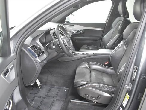 Used 2016 Volvo XC90 T6 R-Design w/ Protection Package Plus AWD/4WD image 19