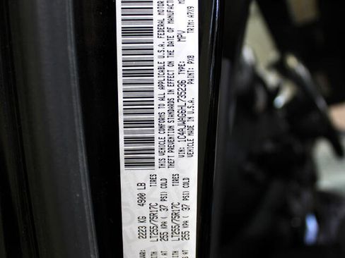 Used 2017 Jeep Wrangler Sport image 36