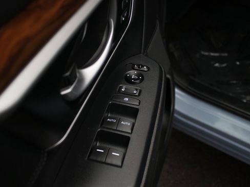 Used 2022 Honda CR-V Touring image 13