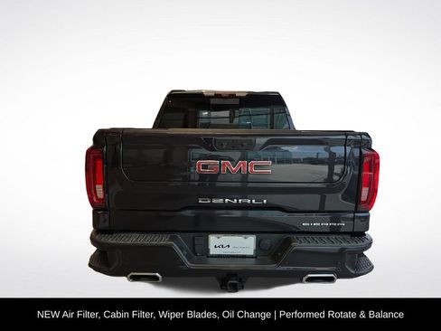 Used 2022 GMC Sierra 1500 Denali w/ Technology Package AWD/4WD image 5