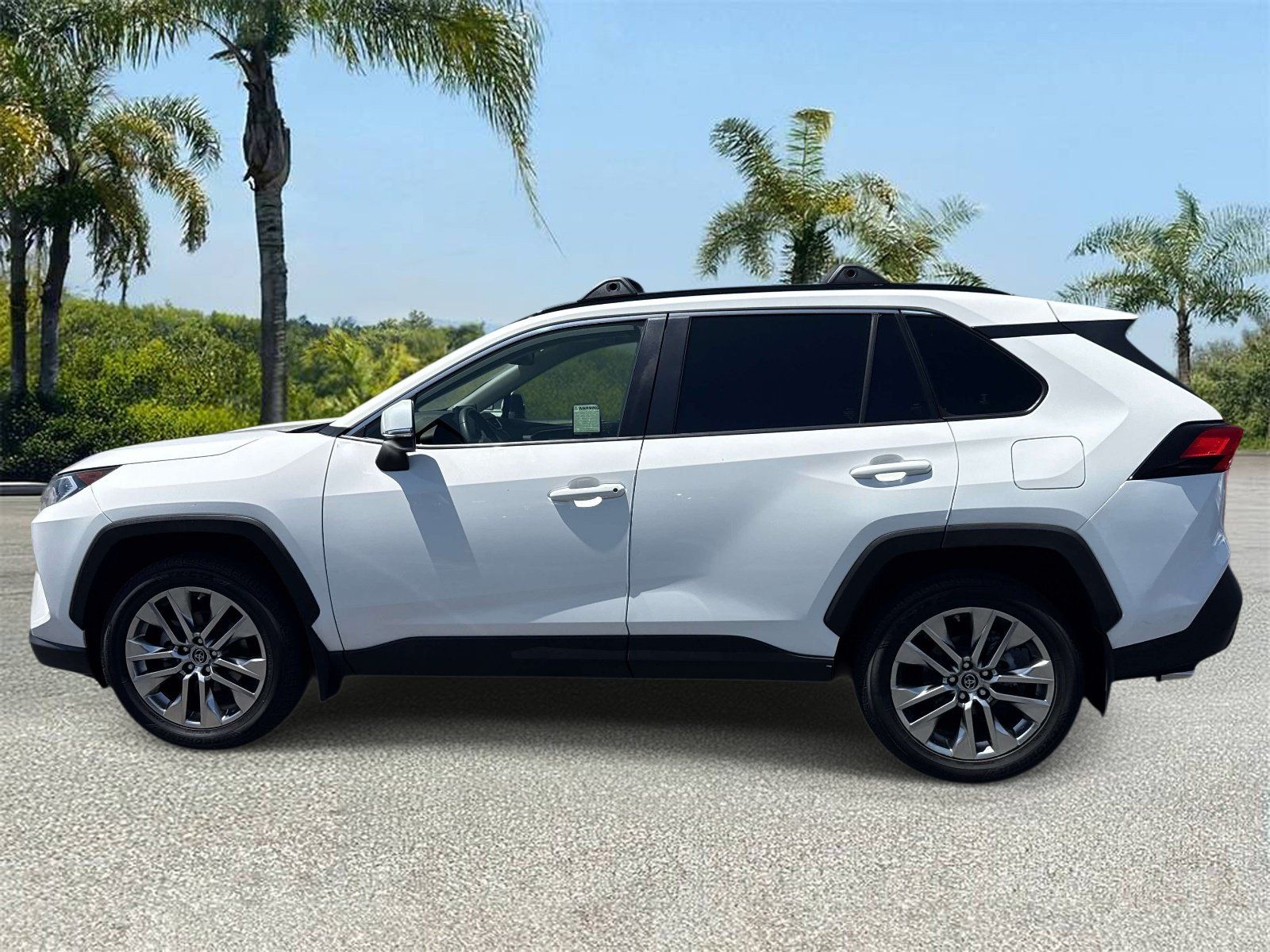 Used 2019 Toyota RAV4 XLE Premium w/ All Weather Liner Package FWD image 2