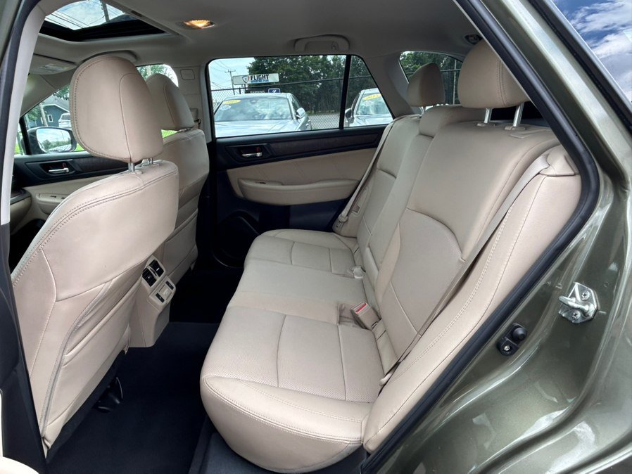 Used 2018 Subaru Outback 2.5i Limited AWD/4WD image 13