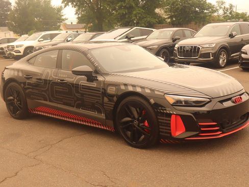 Used 2023 Audi RS e-tron GT AWD/4WD image 4