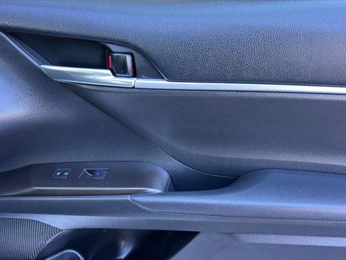 Certified 2023 Toyota Camry SE FWD image 17