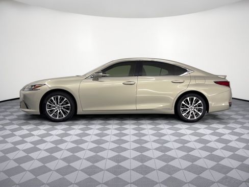 Used 2019 Lexus ES 300h w/ Premium Package FWD image 2