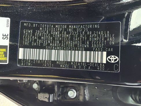 Used 2025 Toyota Corolla LE FWD image 20