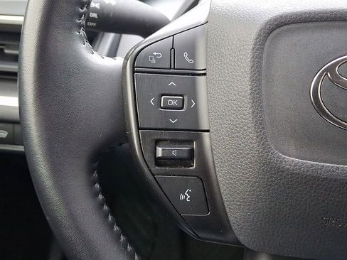 Used 2023 Toyota Prius LE image 21