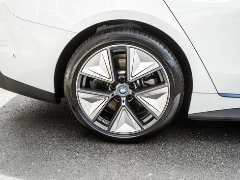 Used 2023 BMW i4 eDrive35 w/ Premium Package RWD image 32