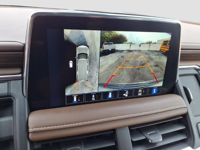 Used 2024 Chevrolet Suburban High Country AWD/4WD image 26
