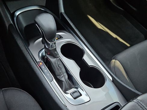 Used 2024 Chevrolet Malibu LT FWD image 14