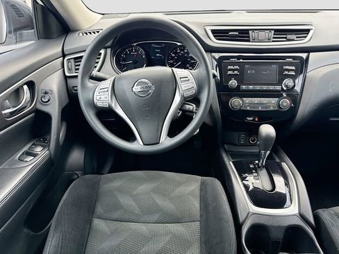 Used 2015 Nissan Rogue S w/ S Family Package image 27