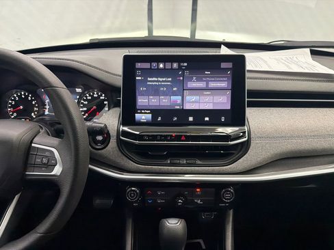 Used 2023 Jeep Compass Sport image 28