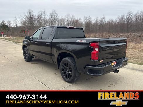 Used 2022 Chevrolet Silverado 1500 Custom w/ LPO, Dark Essentials Package image 7