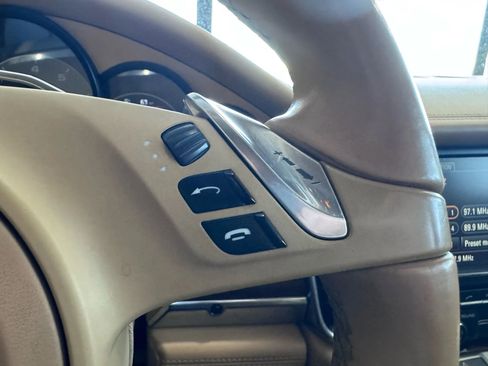 Used 2013 Porsche Panamera GTS image 25