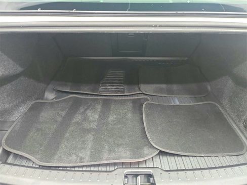 Used 2019 Volvo S60 T6 R-Design image 30