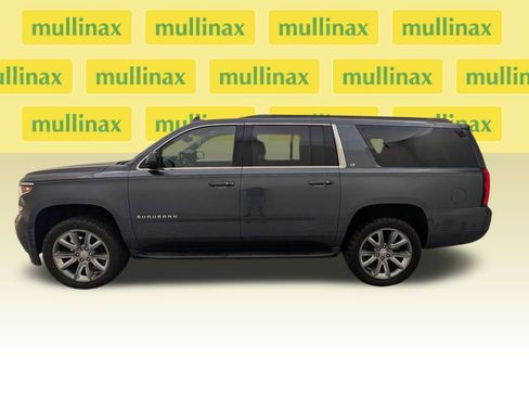 Used 2020 Chevrolet Suburban LT image 11