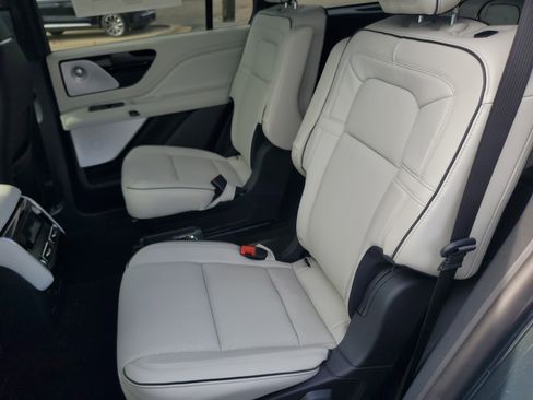 New 2026 Lincoln Aviator Black Label AWD/4WD image 26