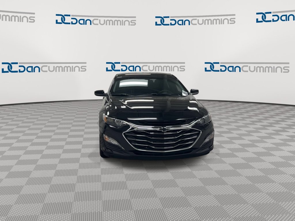 Used 2022 Chevrolet Malibu LT FWD image 3