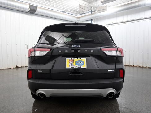 Used 2020 Ford Escape SE image 31