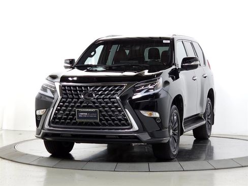Certified 2022 Lexus GX 460 Luxury w/ Sport Design Package image 3