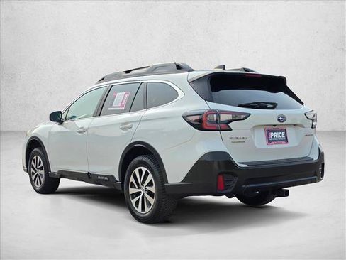 Used 2022 Subaru Outback Premium AWD/4WD image 3