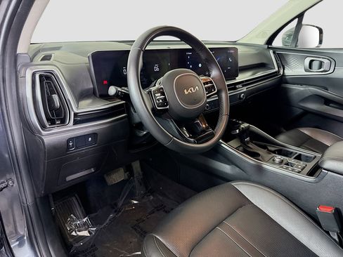 Used 2024 Kia Sorento S FWD image 23
