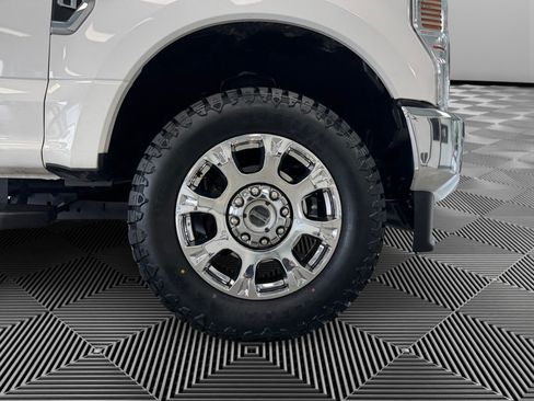 Used 2022 Ford F250 Lariat w/ Lariat Ultimate Package AWD/4WD image 9