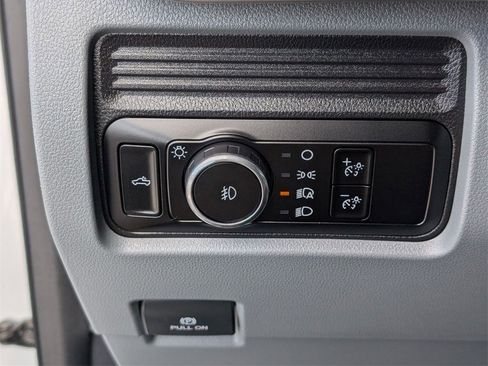 Used 2025 Ford F350 XLT image 38