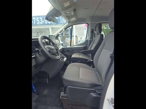 Used 2022 Ford Transit 350 XLT RWD image 7