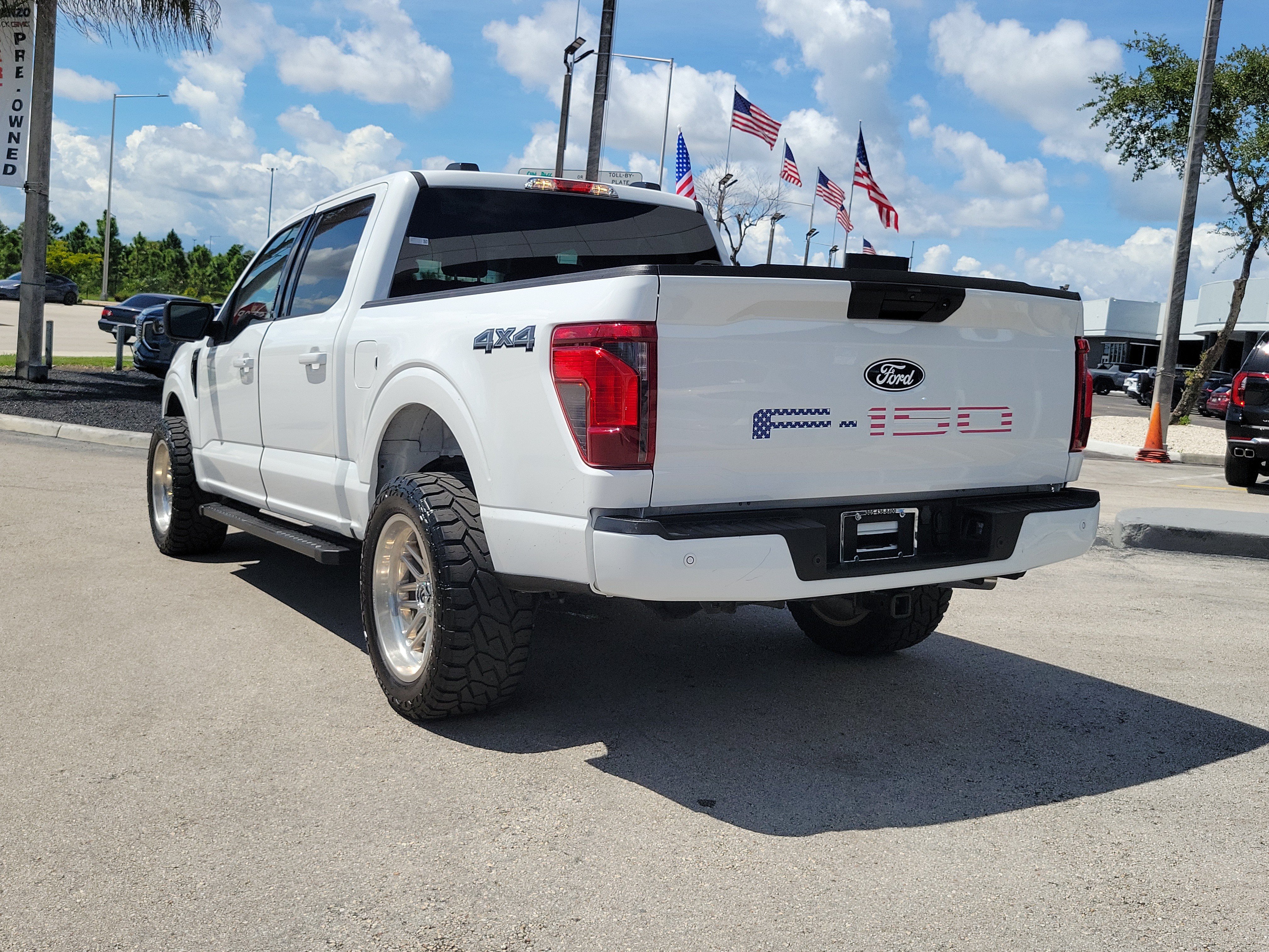 Used 2024 Ford F150 XLT w/ Tow/Haul Package AWD/4WD image 7