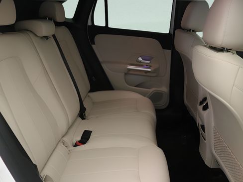 Certified 2025 Mercedes-Benz GLA 250 image 29