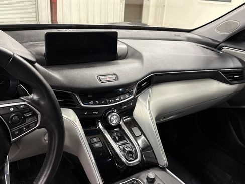 Used 2023 Acura TLX w/ Technology Package image 9