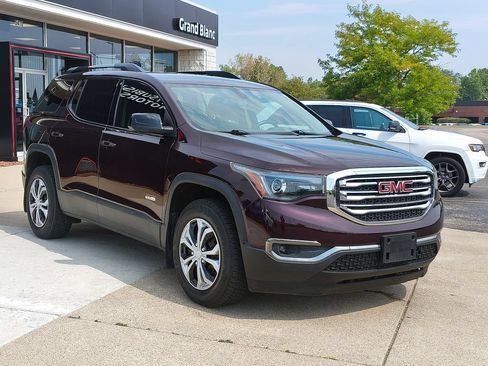 Used 2018 GMC Acadia SLE w/ Driver Alert Package I AWD/4WD image 3
